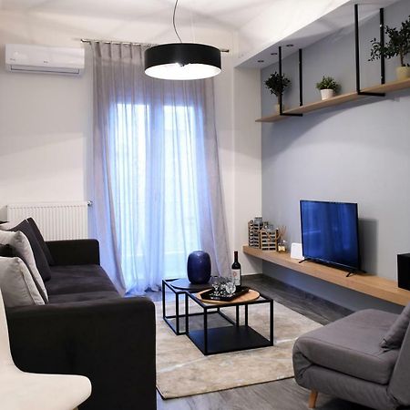 Alpinia N Lotus Apts. Tesalonika Bagian luar foto