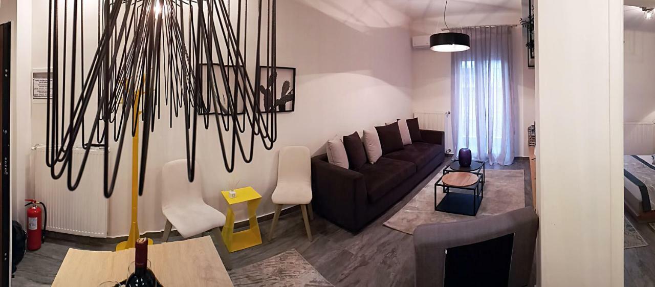 Alpinia N Lotus Apts. Tesalonika Bagian luar foto